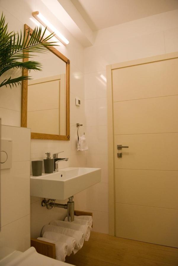 Apartments Sandra 波雷奇 外观 照片