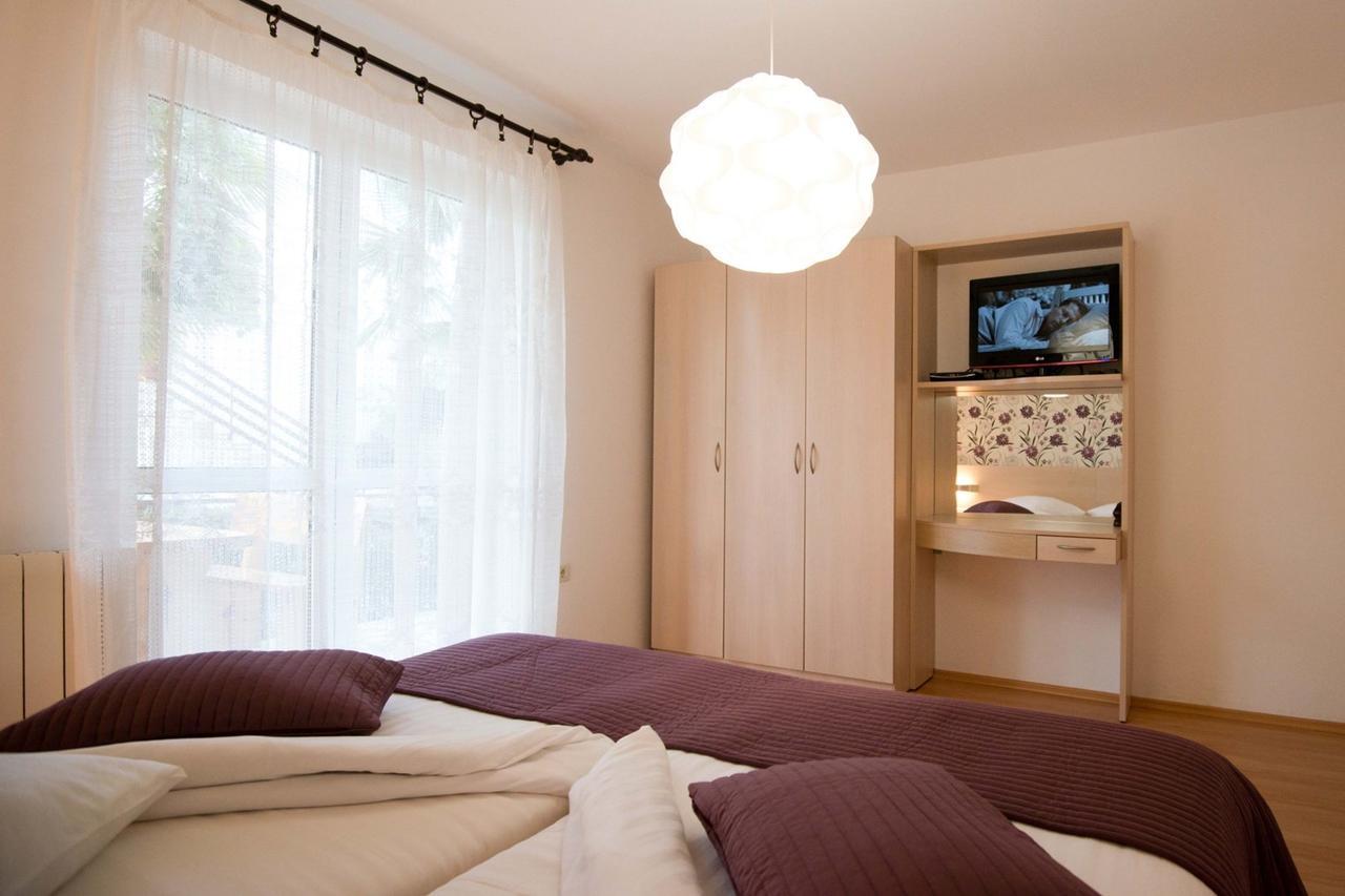 Apartments Sandra 波雷奇 外观 照片